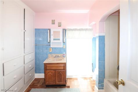 115 Burbank Street Creston OH 44217