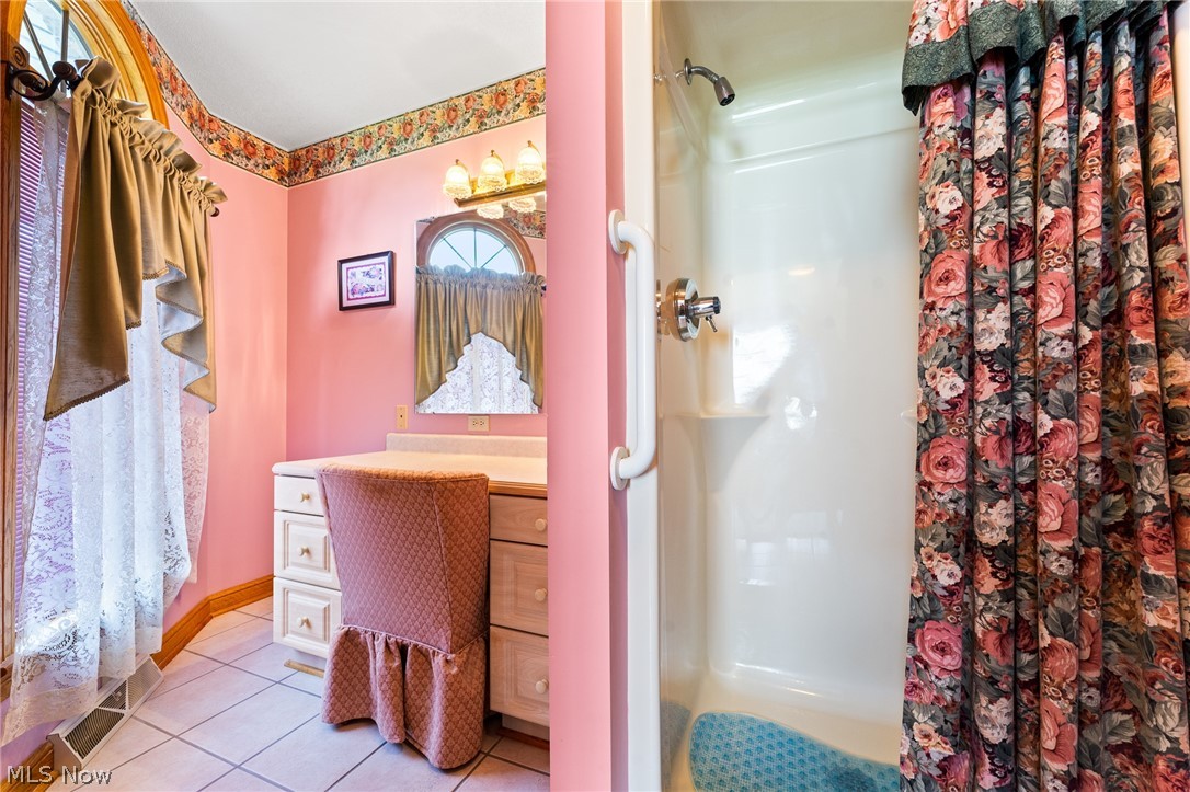 5201 S Saratoga Avenue Austintown OH 44515
