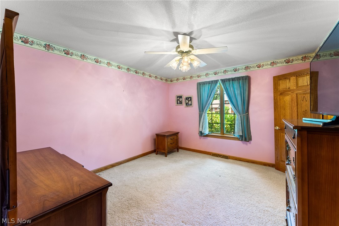 5201 S Saratoga Avenue Austintown OH 44515