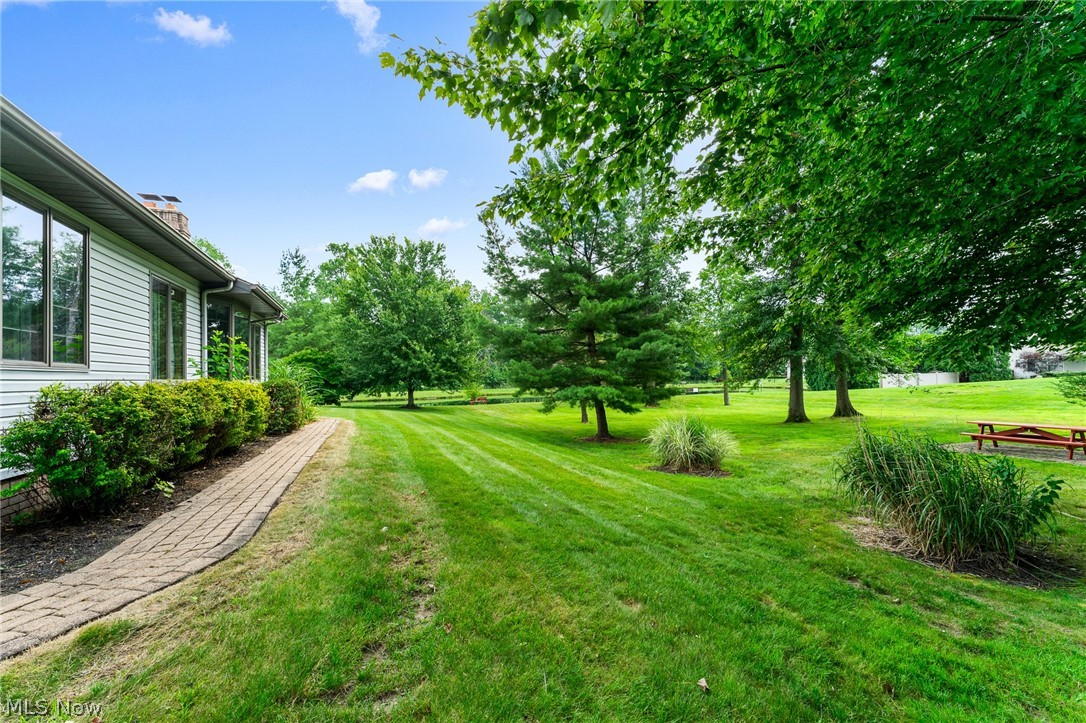 5201 S Saratoga Avenue Austintown OH 44515