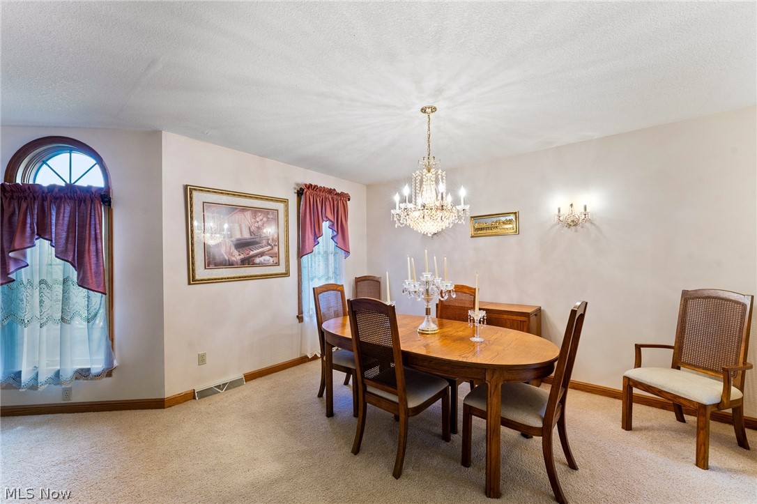 5201 S Saratoga Avenue Austintown OH 44515