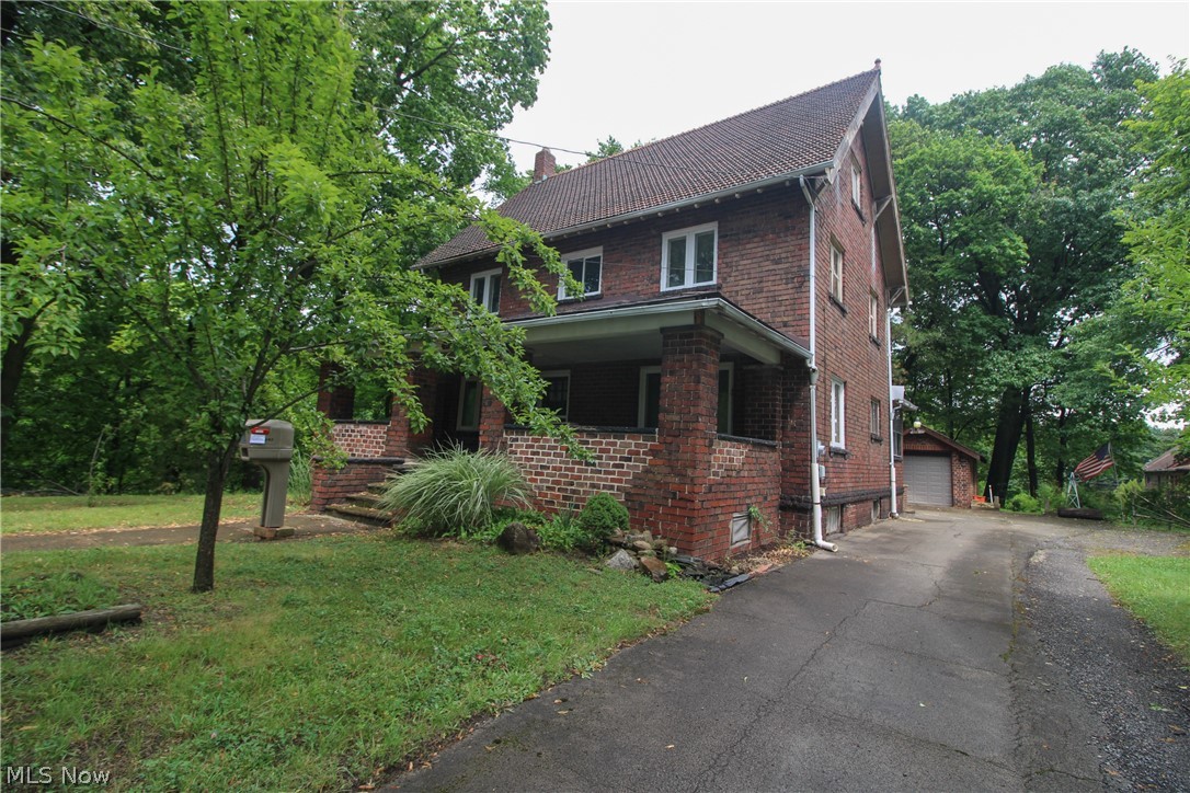 1719 Ohio Avenue Youngstown OH 44504