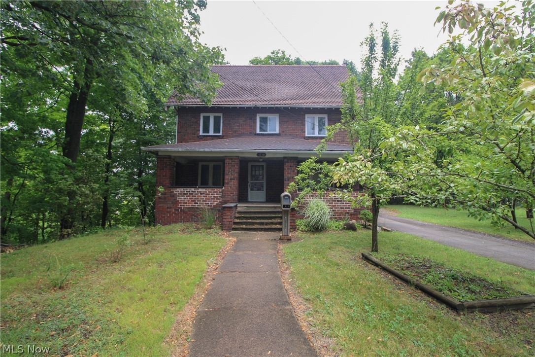 1719 Ohio Avenue Youngstown OH 44504