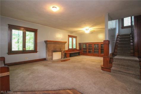 1719 Ohio Avenue Youngstown OH 44504