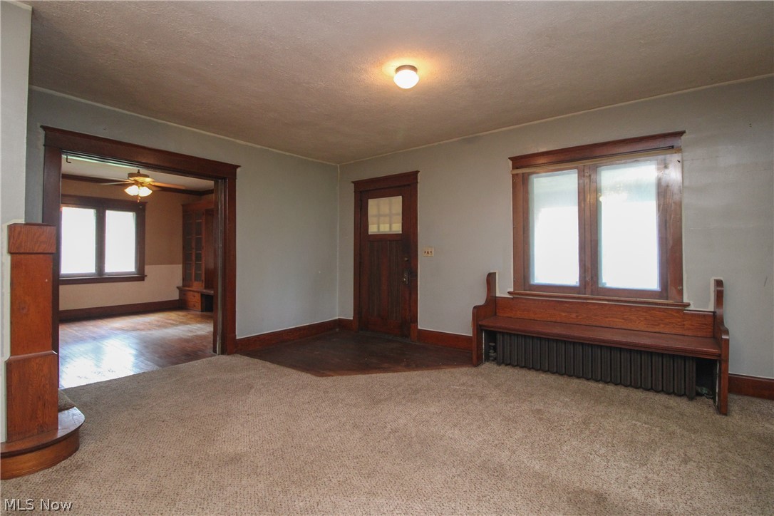 1719 Ohio Avenue Youngstown OH 44504
