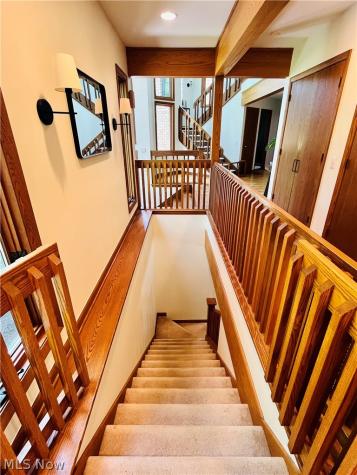 35560 Ridgeway Lane Willoughby OH 44094