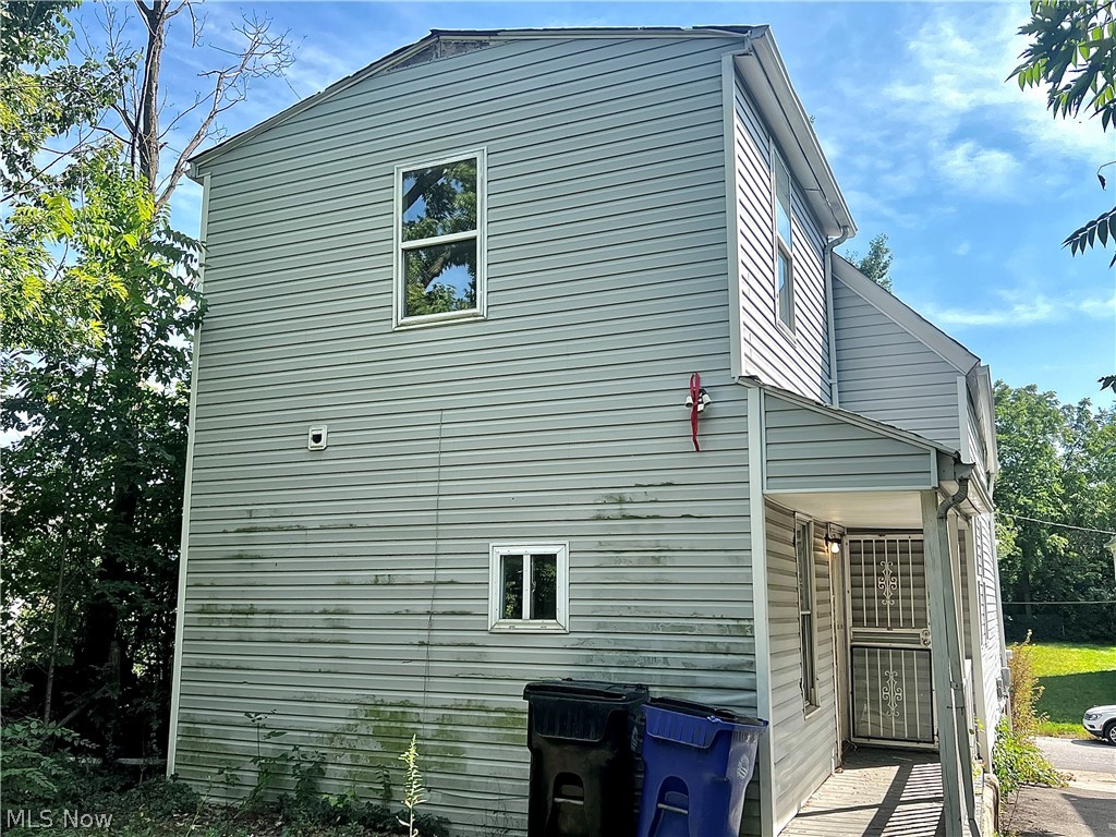 10911 Hulda Avenue Cleveland OH 44104