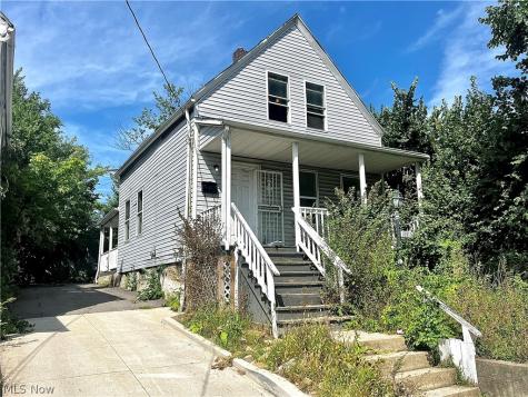 10911 Hulda Avenue Cleveland OH 44104