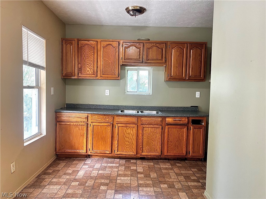 10911 Hulda Avenue Cleveland OH 44104