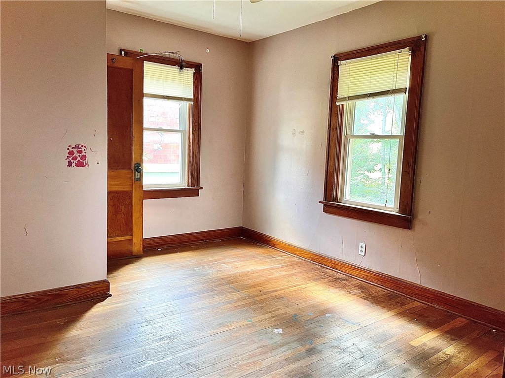 228 E Main Street Freeport OH 43973