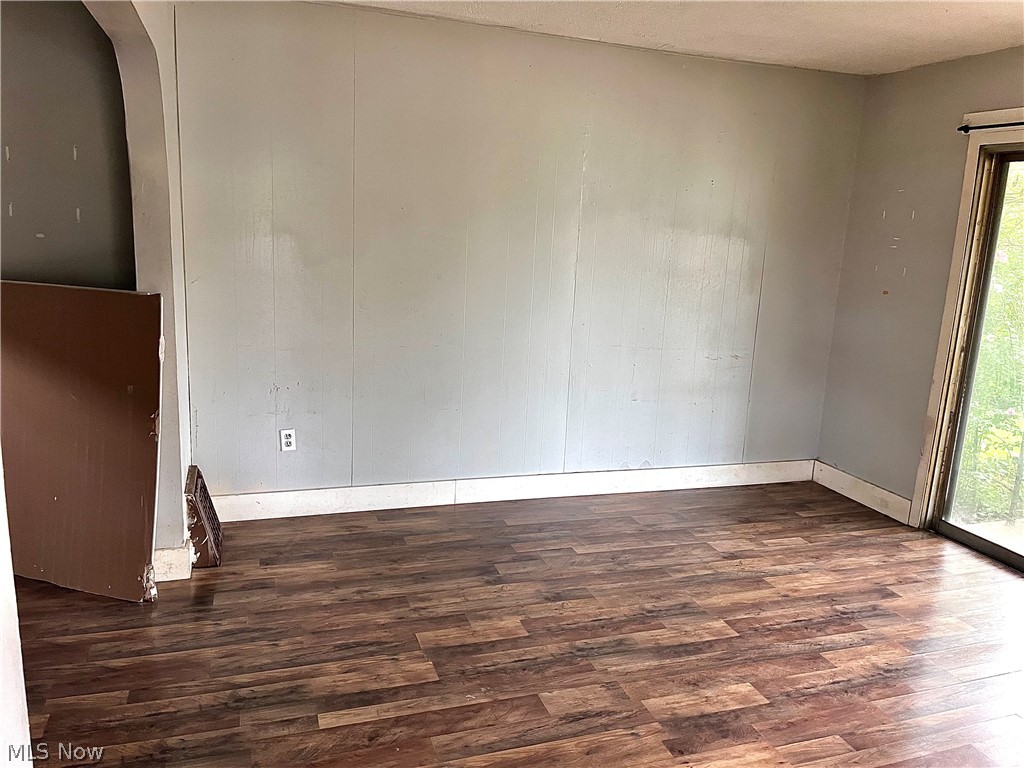228 E Main Street Freeport OH 43973