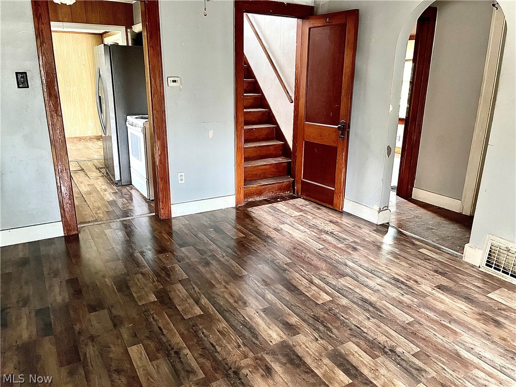228 E Main Street Freeport OH 43973