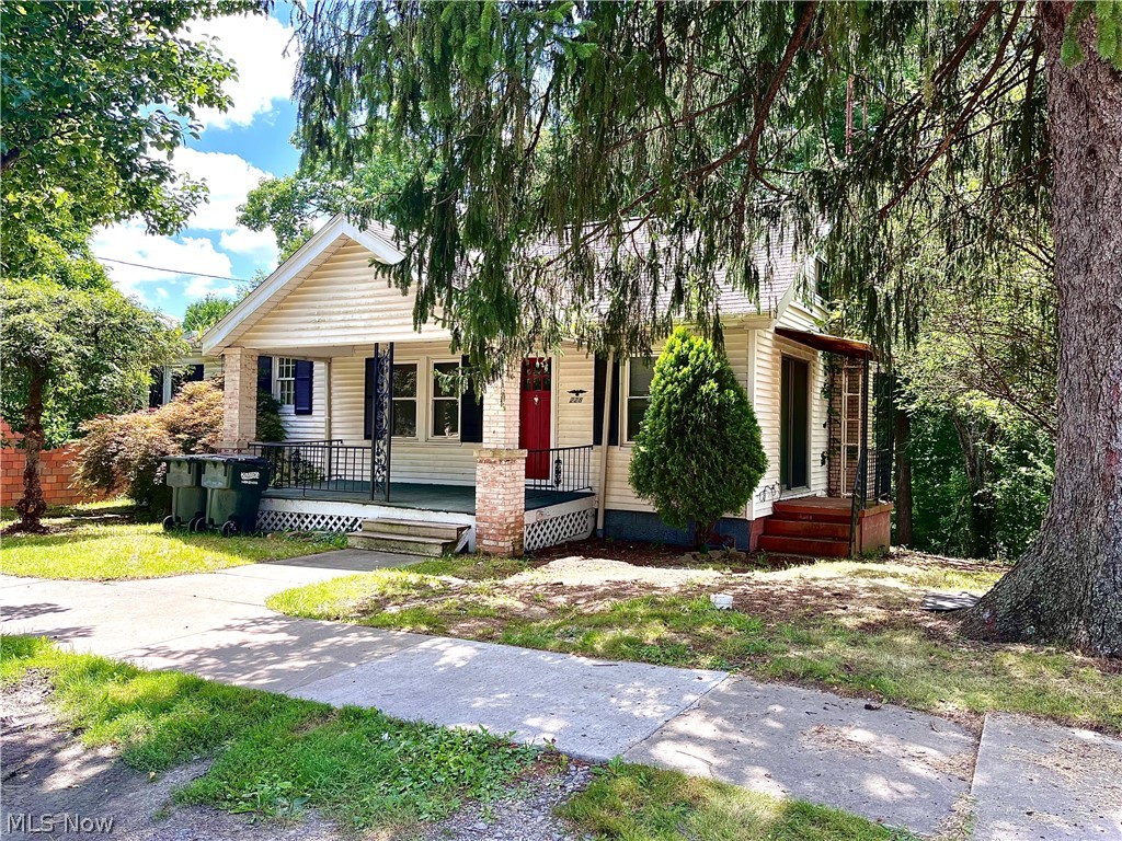 228 E Main Street Freeport OH 43973