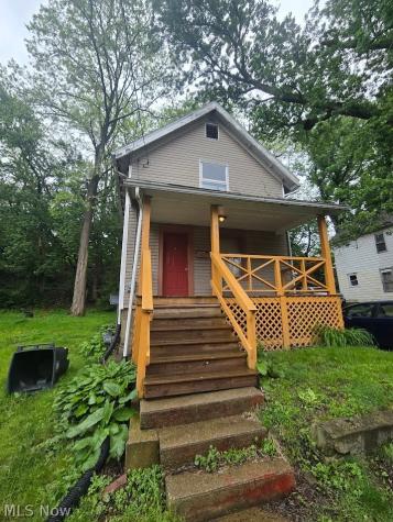 975 Owen Avenue Akron OH 44311
