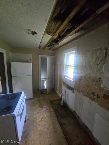 975 Owen Avenue Akron OH 44311