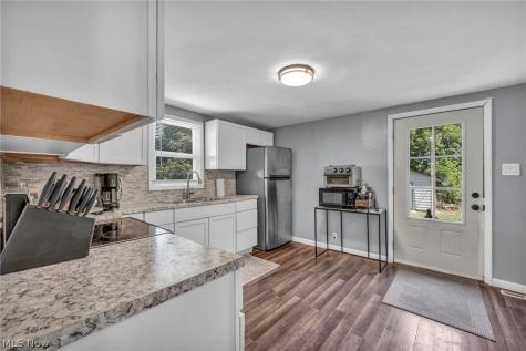 1007 Lake Avenue Elyria OH 44035