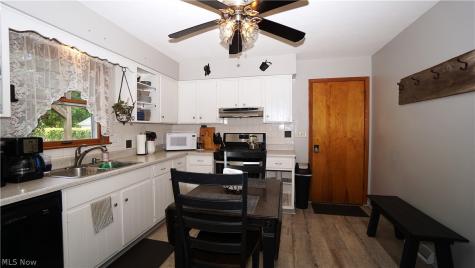 93 Sunrise Boulevard E Mogadore OH 44260