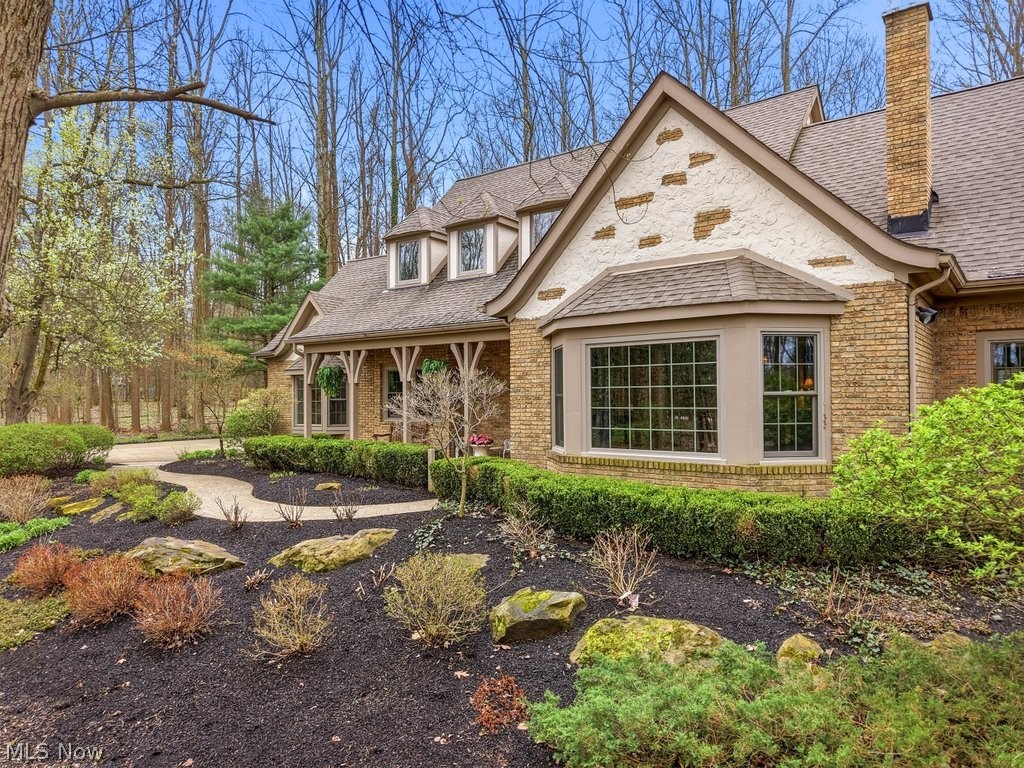 7751 Chagrin Road Chagrin Falls OH 44023