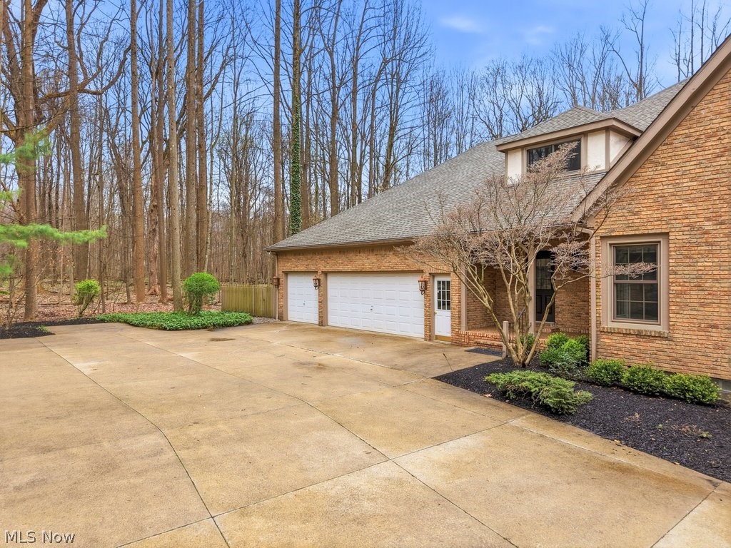 7751 Chagrin Road Chagrin Falls OH 44023