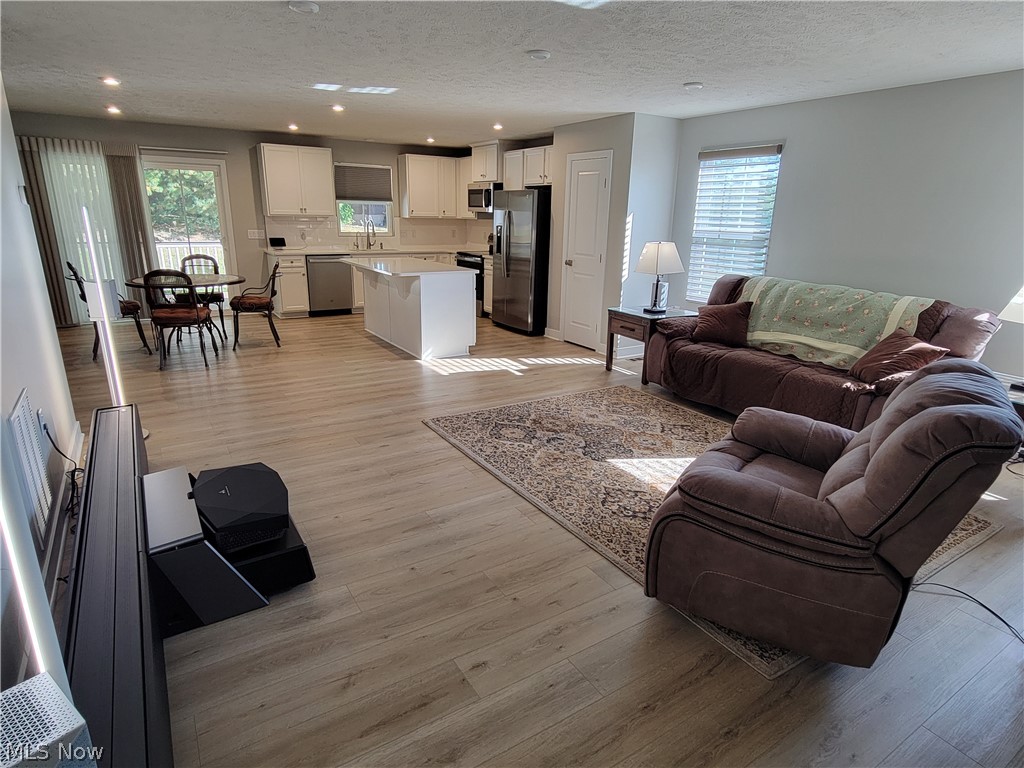 1851 Wildridge Drive NW Massillon OH 44646