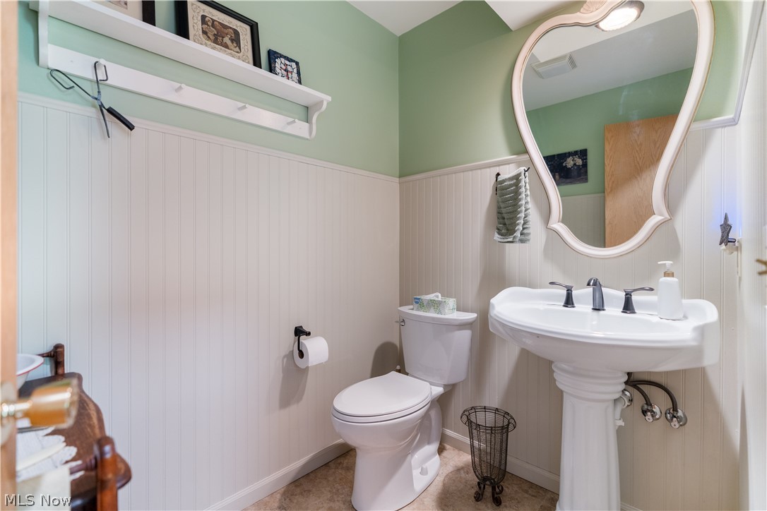 270 Salineville Road NE Carrollton OH 44615