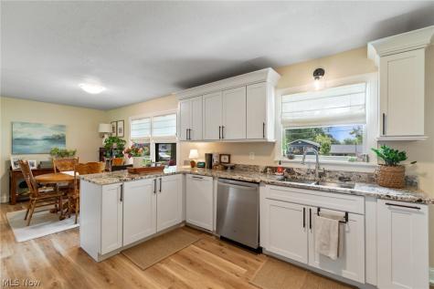 195 Westview Avenue Wadsworth OH 44281