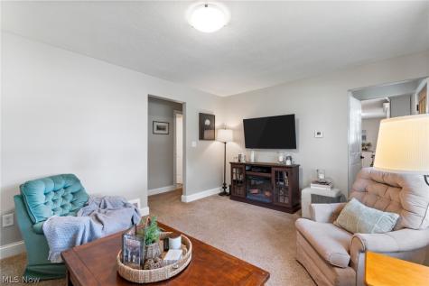 195 Westview Avenue Wadsworth OH 44281