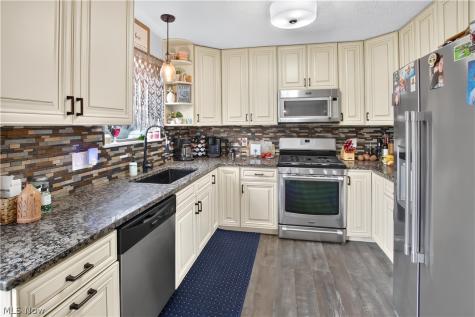 1183 Chapman Lane Medina OH 44256