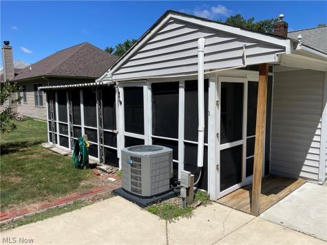 25941 Myrtle Avenue Olmsted Falls OH 44138