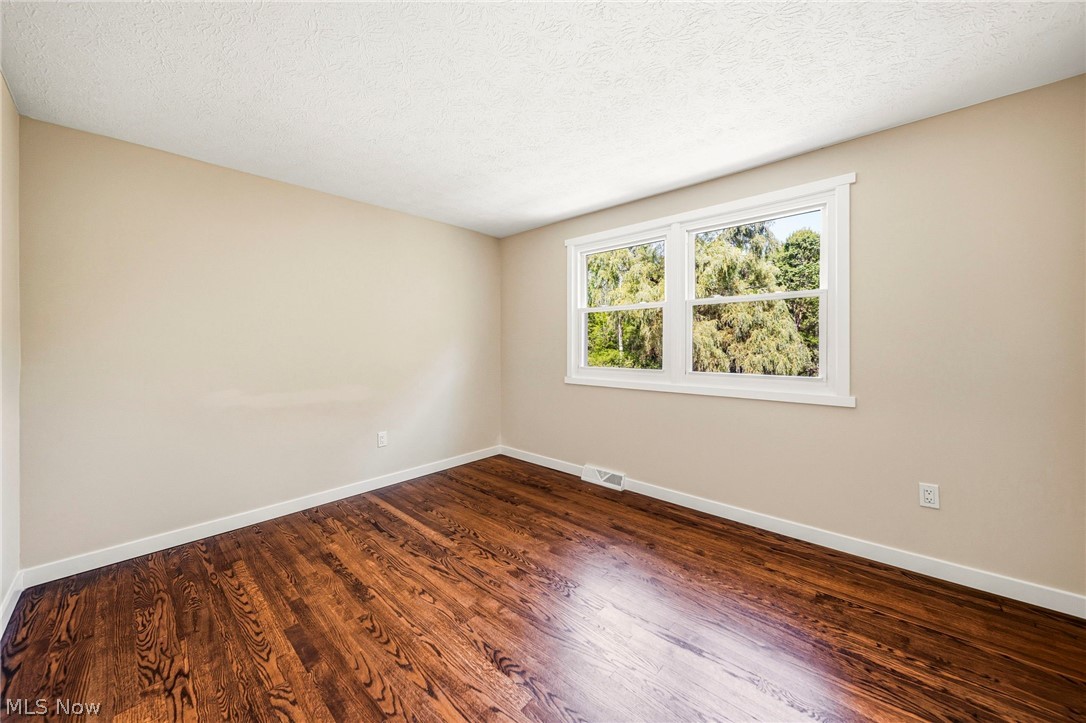 17911 Snyder Road Chagrin Falls OH 44023
