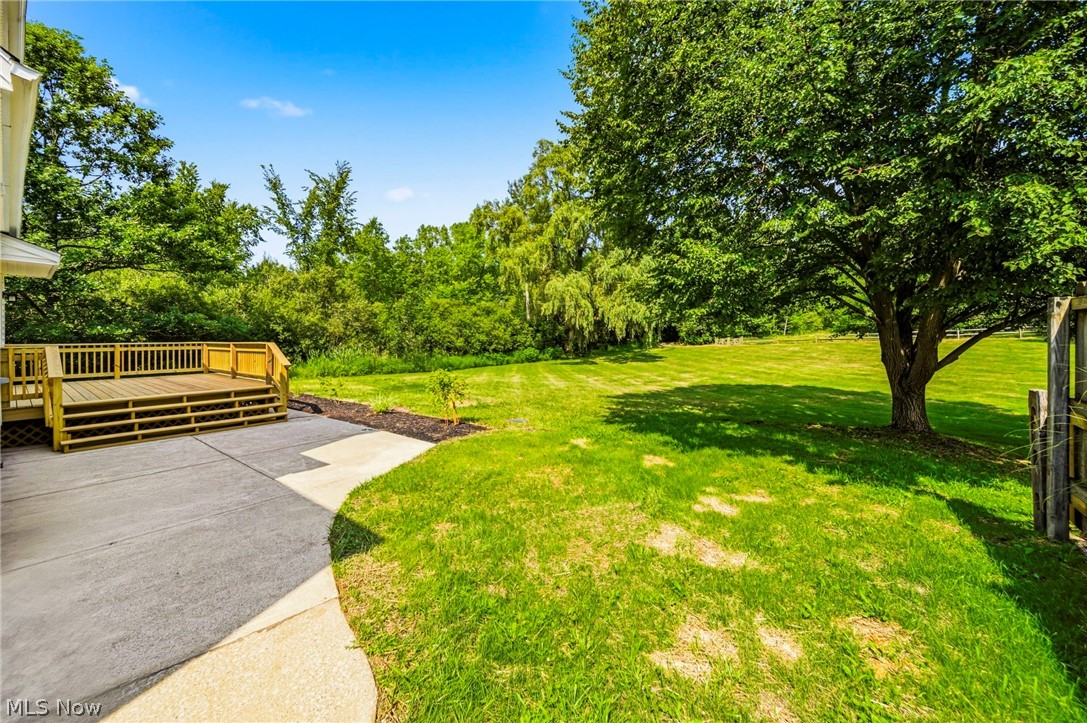17911 Snyder Road Chagrin Falls OH 44023