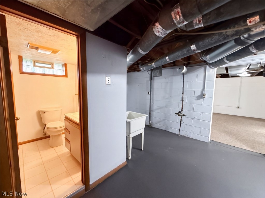 6608 Charles Avenue Parma OH 44129