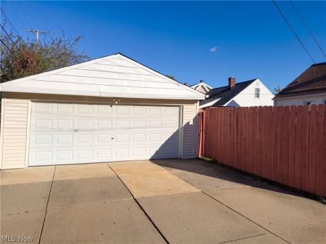 6608 Charles Avenue Parma OH 44129