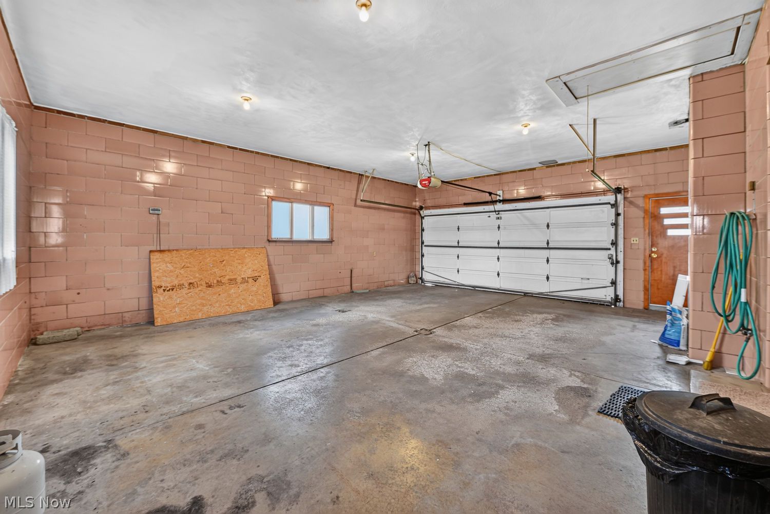 8711 Erie Avenue NW Canal Fulton OH 44614