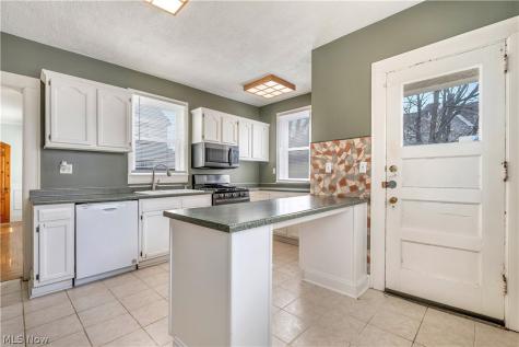 515 Federal Avenue NE Massillon OH 44646
