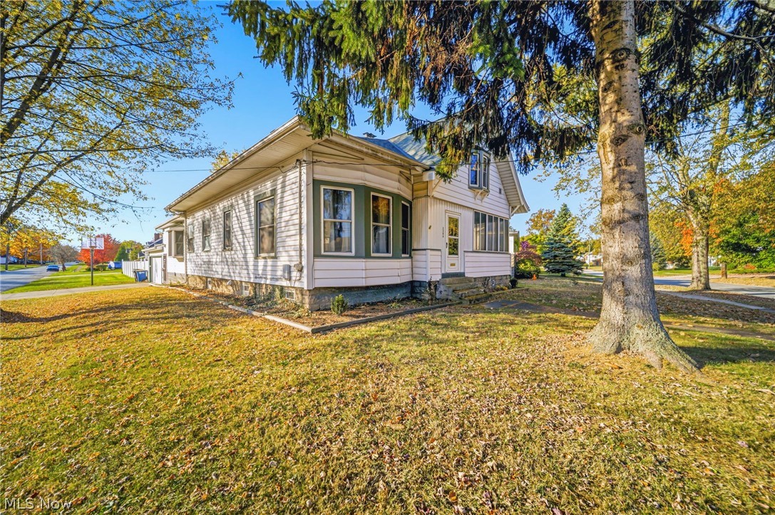 2306 Walnut Boulevard Ashtabula OH 44004