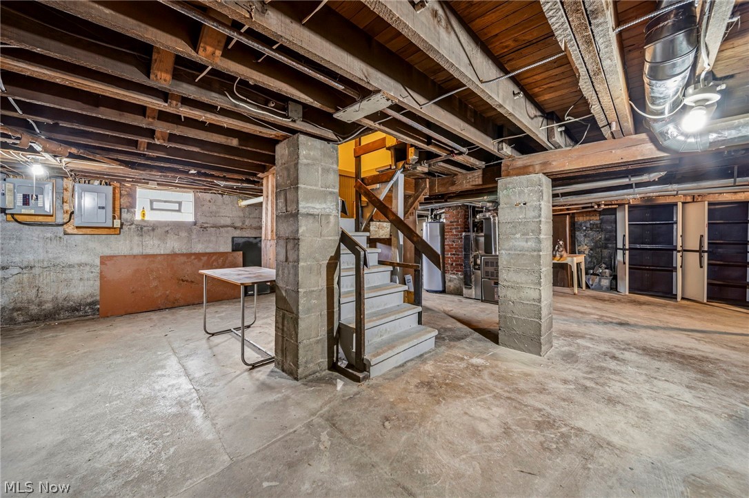 2306 Walnut Boulevard Ashtabula OH 44004