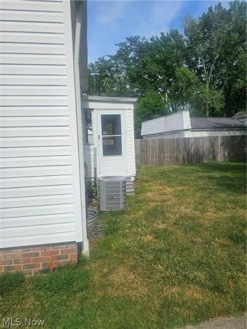 3898 Salisbury Road South Euclid OH 44121