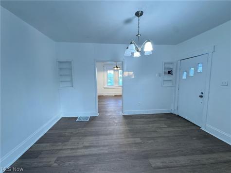 117 Kent Court Akron OH 44305