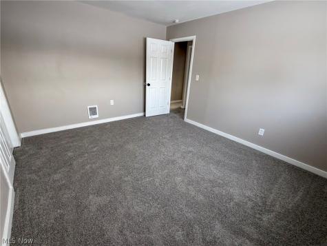 58 Rutledge Drive Youngstown OH 44505