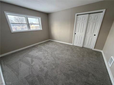 58 Rutledge Drive Youngstown OH 44505