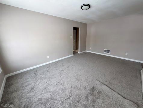 58 Rutledge Drive Youngstown OH 44505