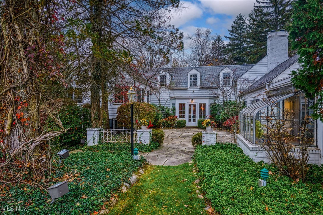 2431 Som Center Road Hunting Valley OH 44022