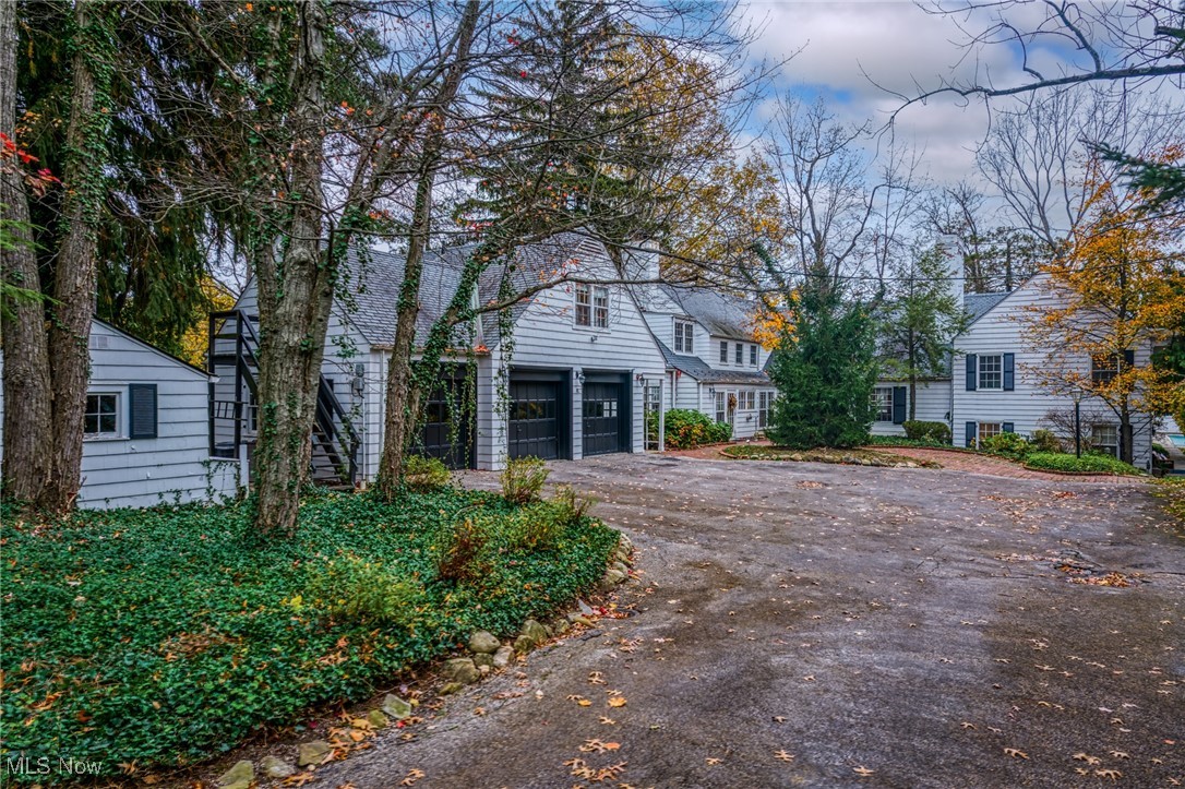 2431 Som Center Road Hunting Valley OH 44022