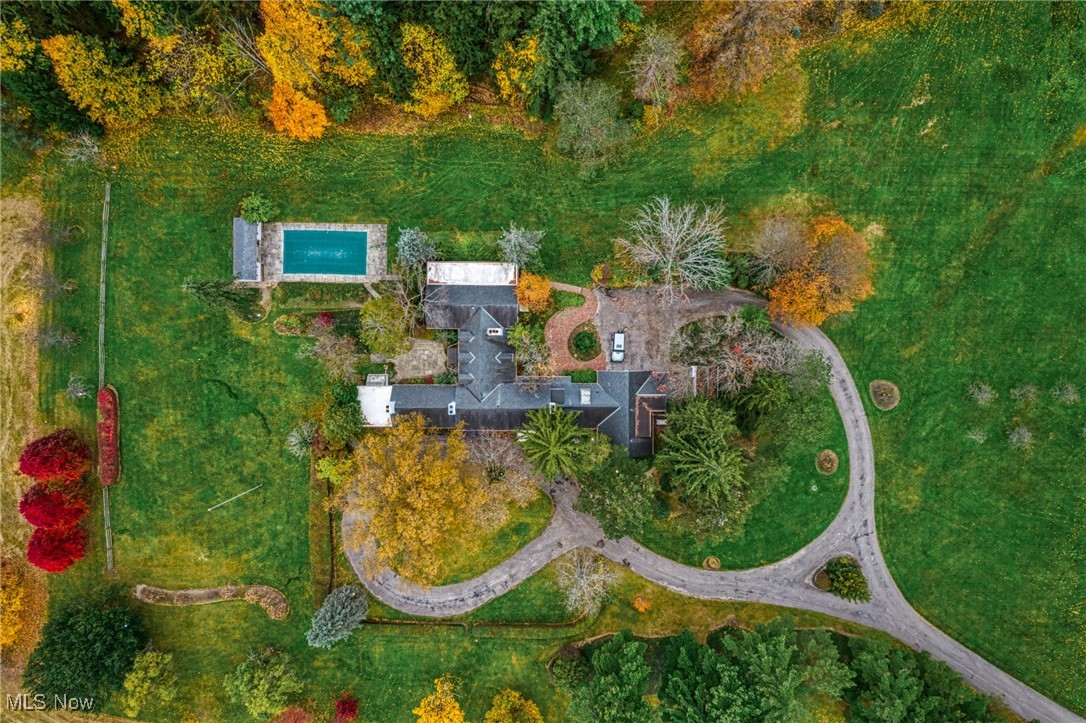 2431 Som Center Road Hunting Valley OH 44022