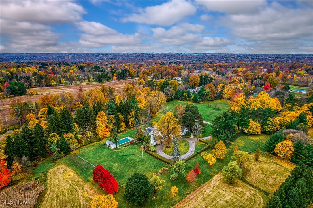 2431 Som Center Road Hunting Valley OH 44022