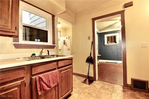 1849 Torbenson Drive Cleveland OH 44112