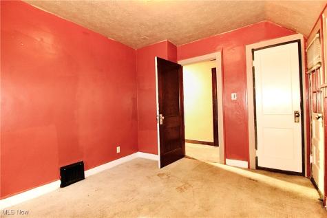 1849 Torbenson Drive Cleveland OH 44112