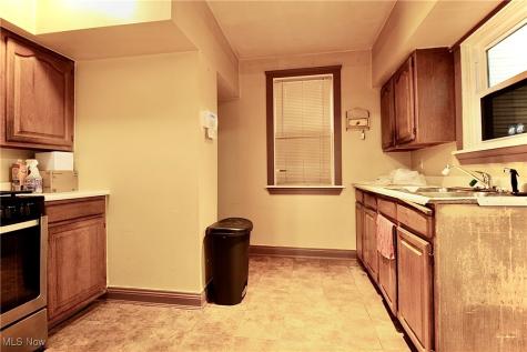 1849 Torbenson Drive Cleveland OH 44112