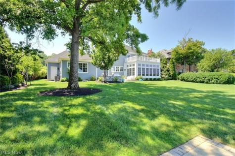 22286 Lake Road Rocky River OH 44116